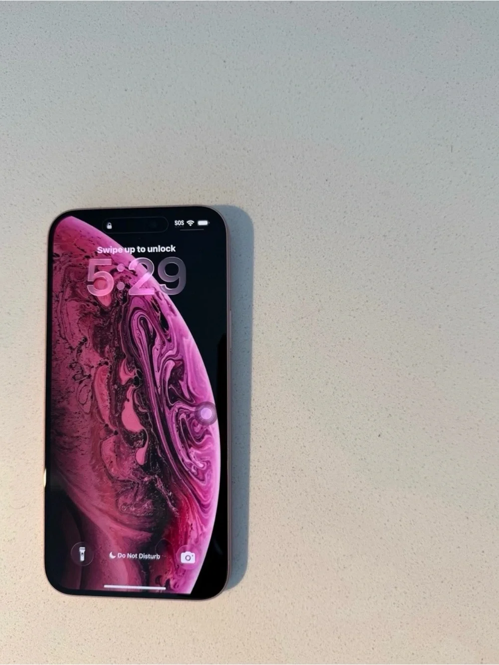 iPhone 15 plus pink